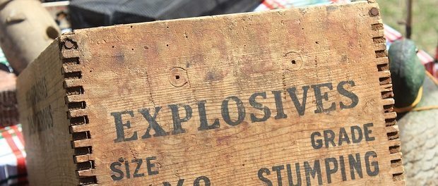 tnt explosive box